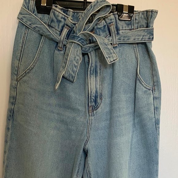 American Eagle Outfitters, paper bag jeans, size 6 - Picture 1 of 4